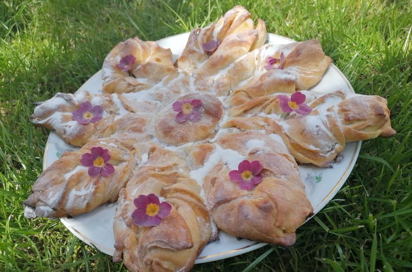 IMG_20220422_133820 Pogača sa čokoladom i pekmezom