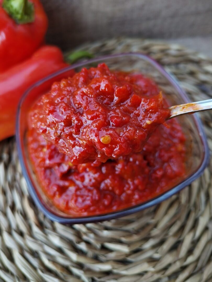 Ajvar Na koliko načina možemo uvrstiti papriku u ishranu i za šta još se može iskoristiti