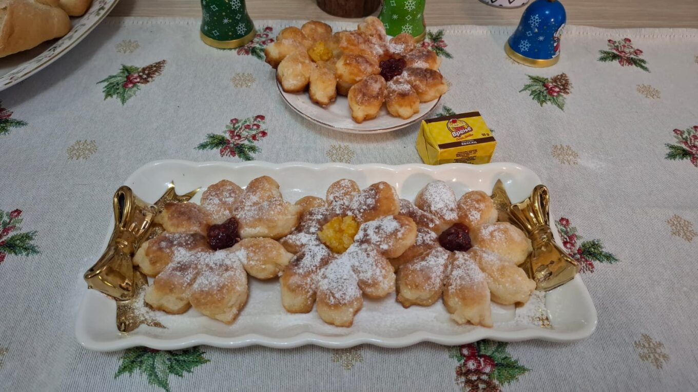 IMG-20260104-WA0007 Posne cvetne krofne