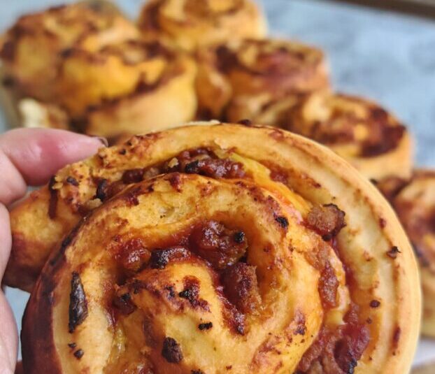 CHEESEBURGER ROLLS