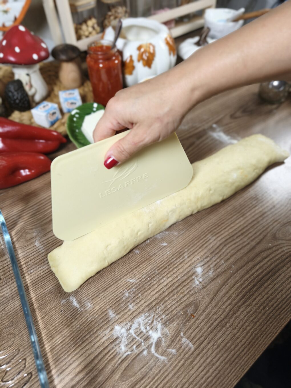 Slana babka sa ajvarom i sirom